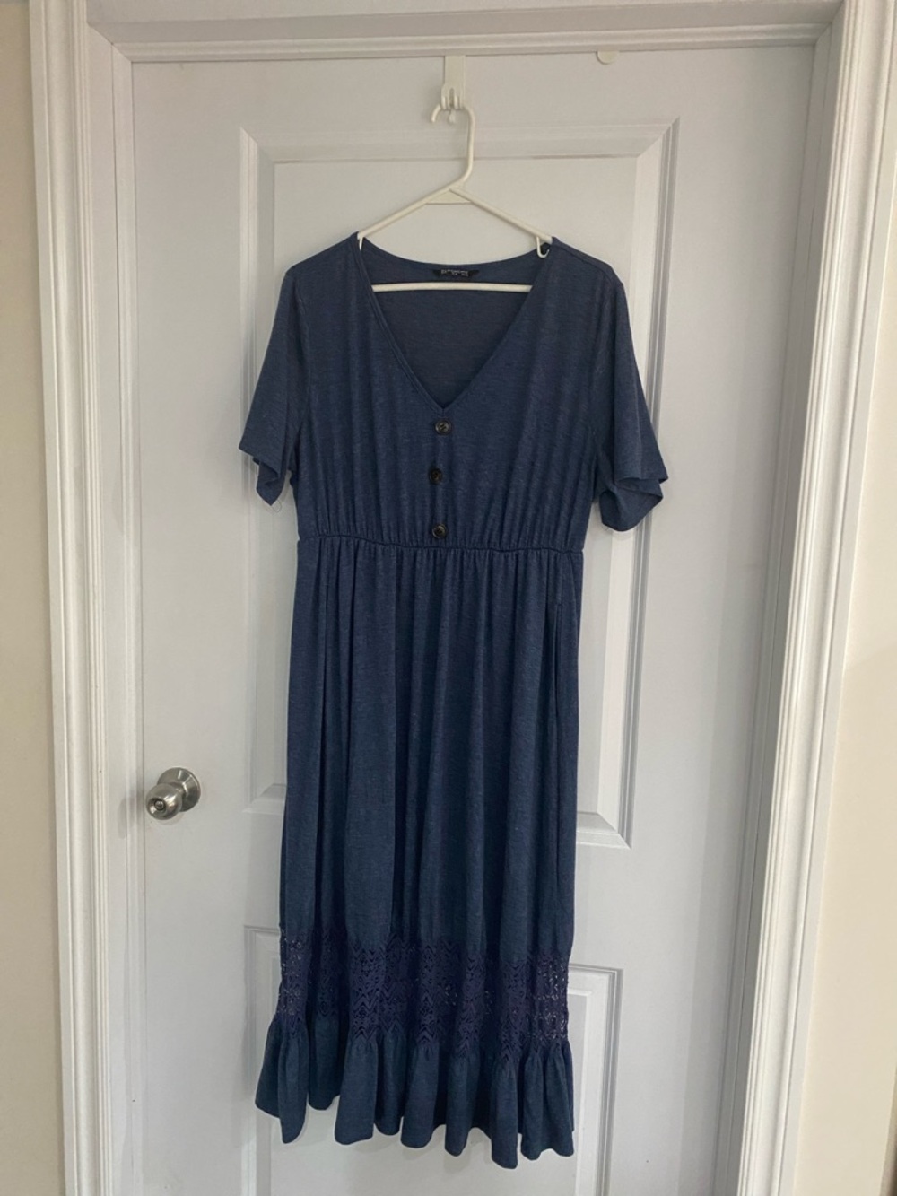 BloomChic Navy V-Neck Button-Front Midi Dress